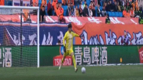 东京蓝鹰激战鹿岛鹿角，鹿岛鹿角实力压倒性领先！